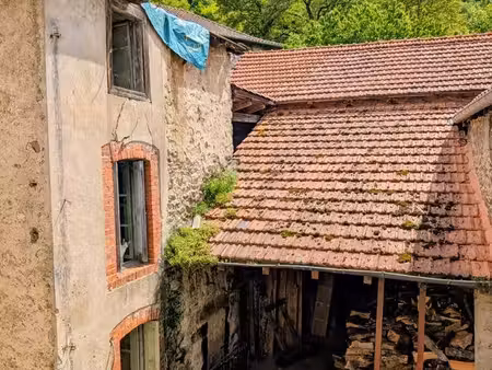 grange 2 pièces 100 m²