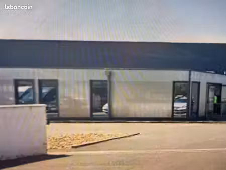 à louer urgent bureau sur ambarès et lagarve