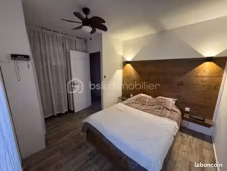 maison 6 pièces 210 m²