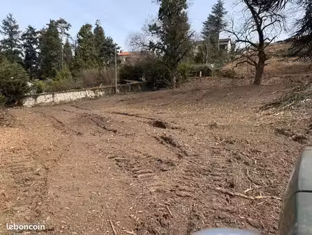rare : terrains à bâtir centre aurec sur loire