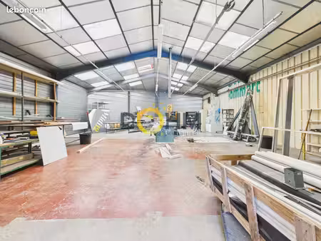 immeuble 12 pièces 1380 m²