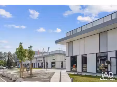 boutique 302 m² bègles