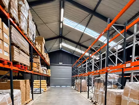 à louer – cellule d’entrepôt de 480 m² – pessac (33)