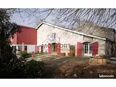 propriété 4 pièces 190 m²