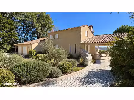propriété 6 pièces 156 m²