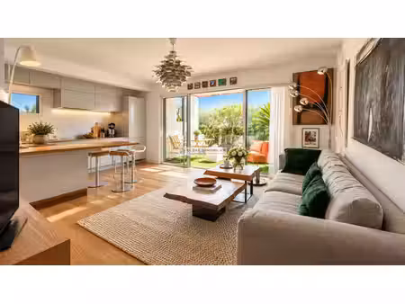 triplex à vendre dans le quartier les rocailles-lahouze