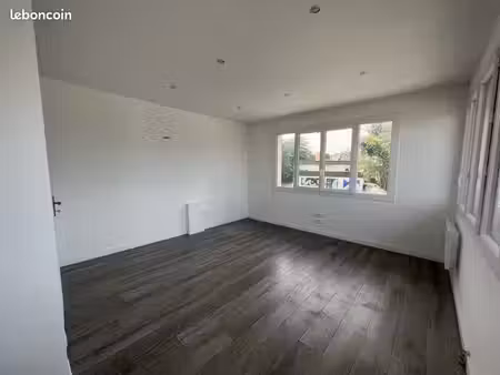 à vendre local professionnel 40m2