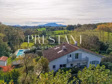 maison de luxe à vendre à ahetze
