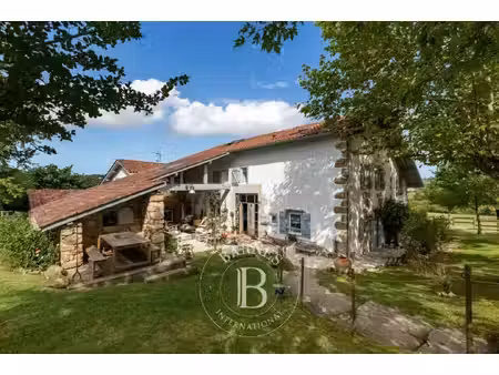 maison de luxe à vendre à saint-pée-sur-nivelle