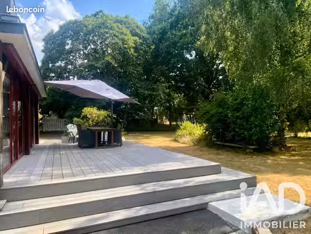 propriété 5 pièces 139 m²