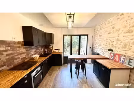 maison de caractère meublée 4 pièces avec jardin  116m2 agen centre