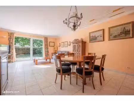 maison 6 pièces 160 m²