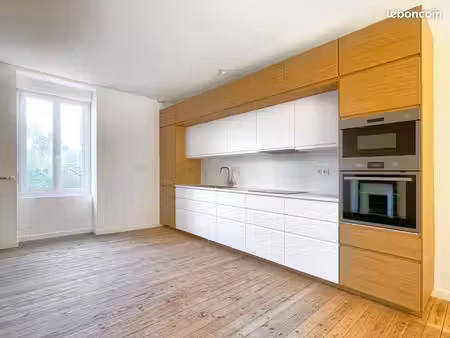 duplex t4 rénové  3 chambres  jardin  chauffage géothermie