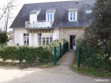 la baule  loue t2 meublé 42 m2 proche mer  gare et commerces