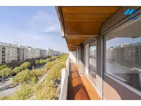 marseille 8e – prado – t3 lumineux avec balcon  cave et gara