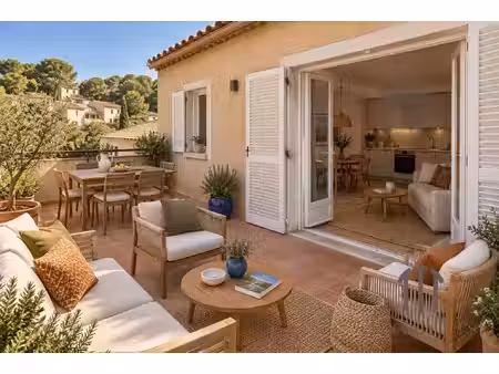 t3 avec vue mer et terrasse de 30 m² – la madrague  saint-cyr