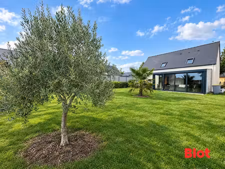 blot immobilier – iffendic – maison contemporaine de 121 m² – 4 chambres – terrain de 625 