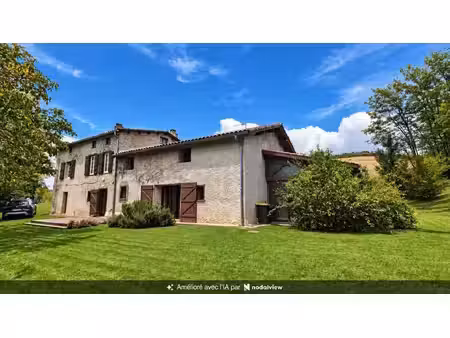maison en pierre avec bergerie sur 10 hectares – vue campagne  sans voisin proche