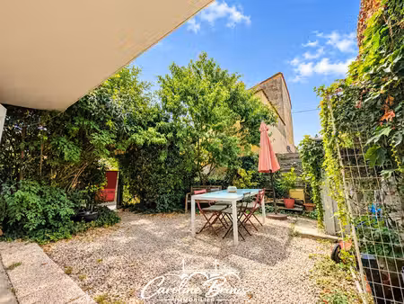langoiran - maison de ville de 74 m² avec terrasses