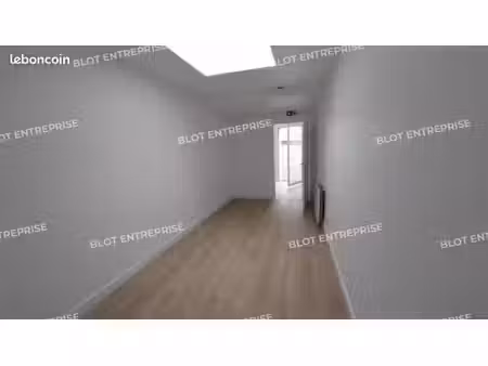 bureaux 47 m²