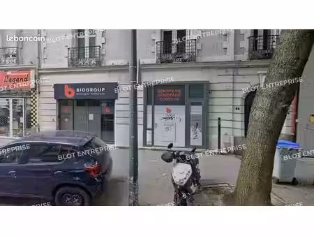 local commercial 196 m²