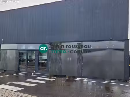 local commercial 203 m² saint-herblain