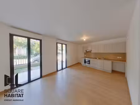 à louer - appartement t3 avec place de parking - tours