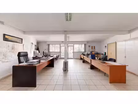 vente local commercial 2 pièces  105.00m²  pontcarré