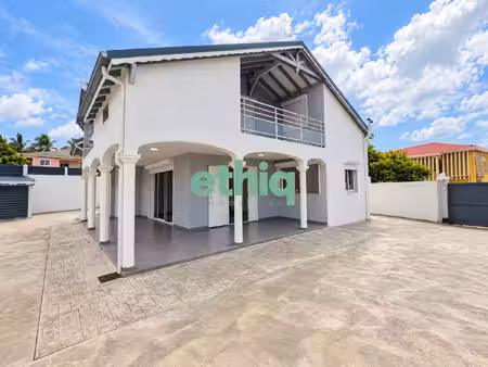 saint-françois – local commercial de 90 m² – visibilité r