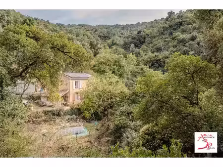 exclusivité - collobrières  maison autonome de 60 m² sur plus d
