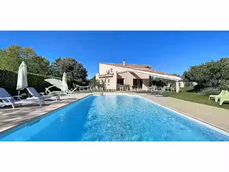 villa la roque-sur-pernes (84)