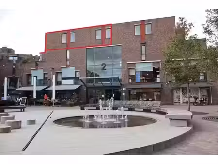 gerenoveerd appartement met 3 slaapkamers en zonnig terras in hartje genk