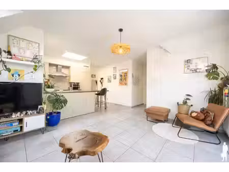 gezellig appartement met 1 slpk  2 terrassen en een staanplaats