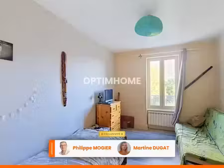 saint-yorre – ensemble immobilier avec local commercial et deux appartements loués