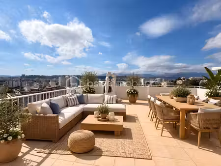 appartement de 96 98 m² à nice
