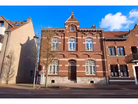 volledig gerenoveerd  instapklaar herenhuis in eclectische stijl met 3 slaapkamers(+dressi