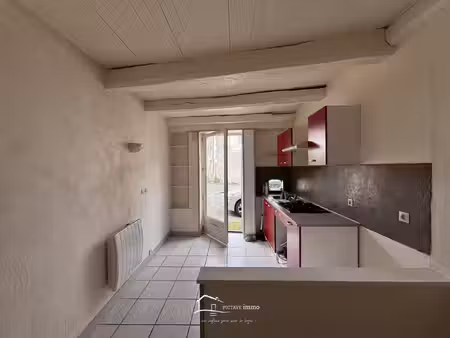 a louer   maison de bourg de type 3 aslonnes centre