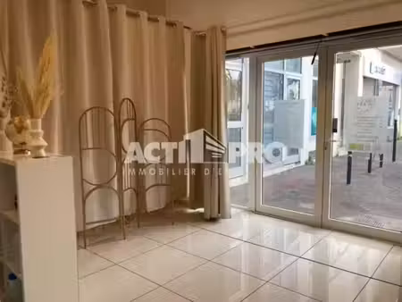 vente local commercial 60m2 perpignan 66000 - 69500 € - surface privée