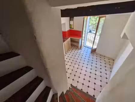 un joli pied à terre à forcalquier