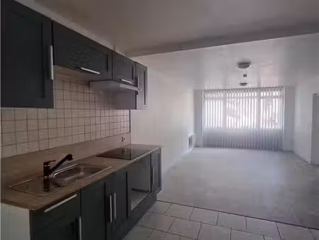 appartement t3 de 60 m² - rdc