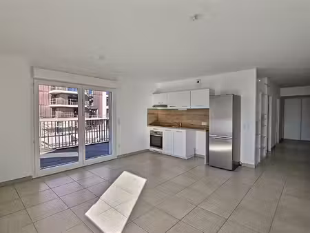 appartement 2 pièces 57 m² à louer clermont-ferrand 63100 ? | era immobilier