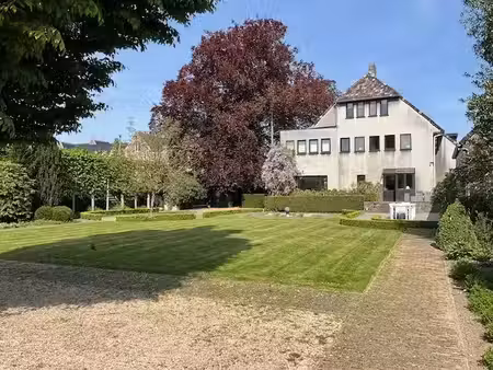 sg real estate