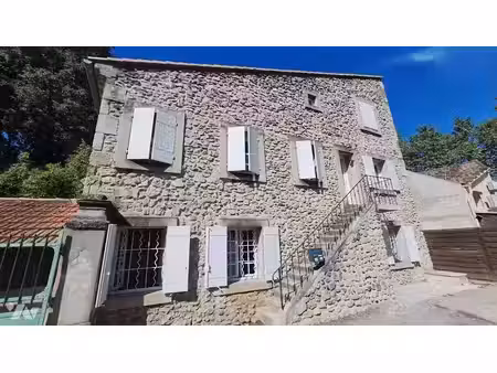 vente immeuble à eyguières (13430)  210 000 €