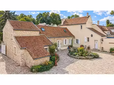 maison de luxe 6 chambres en vente à chantilly  hauts-de-france