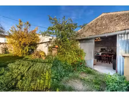 vente immeuble 0 pièces 195 m² à archingeay (17380)  44 000 €