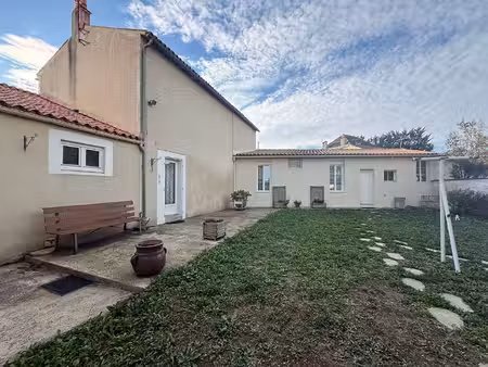 maison 4 pièces 114 m² à vendre / acheter surgères 17700 ? | era immobilier