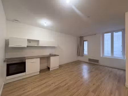 location appartement 2 pièces 44m² castelnaudary 11400