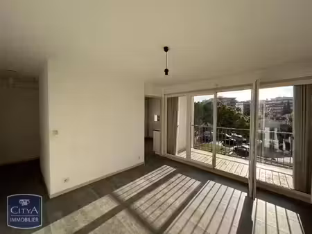 appartement à louer 2 pièces 46 m² - le cannet (06) - 781€