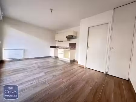 appartement à louer 1 pièce 24.88 m² - buc (78) - 625€