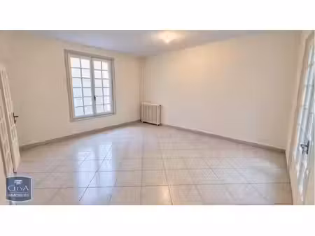 appartement à louer 2 pièces 55.25 m² - chinon (37) - 515€